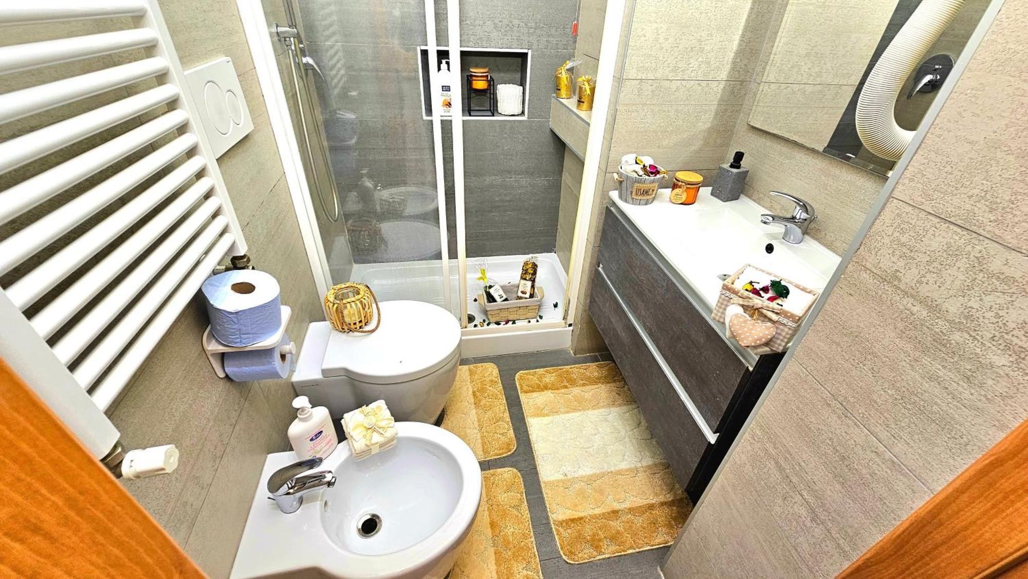 A Casa Simpatia Roma - Free Parking If You Book 4 Nights Bed & Breakfast Exterior photo